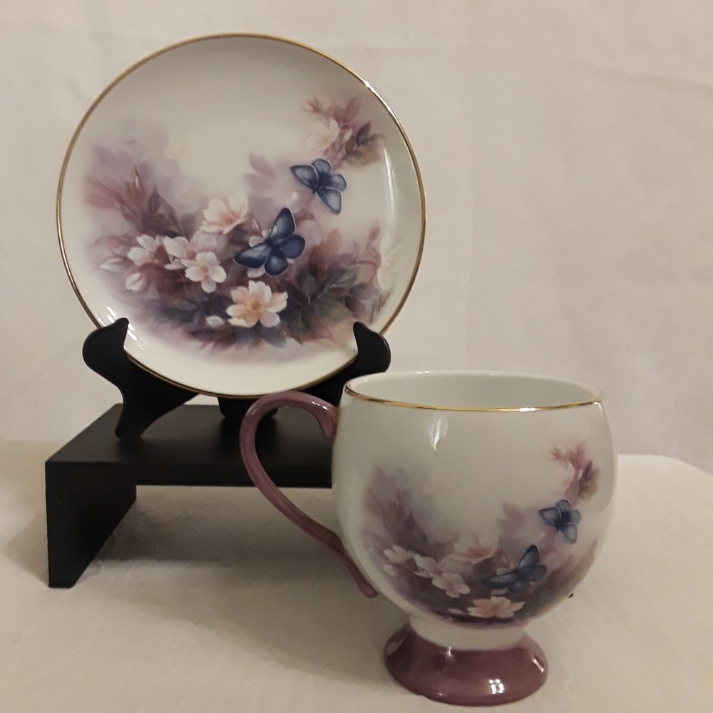Lena Liu Blossoms And Butterflies Teleflora Gift Teacup & Saucer Set